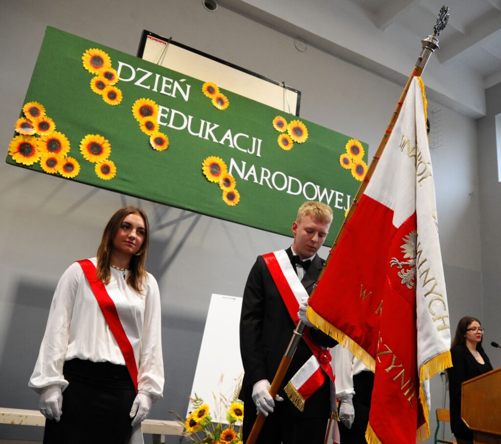 DEN-1024x907 Wypaleni pasją – Nauczyciele Ceramy