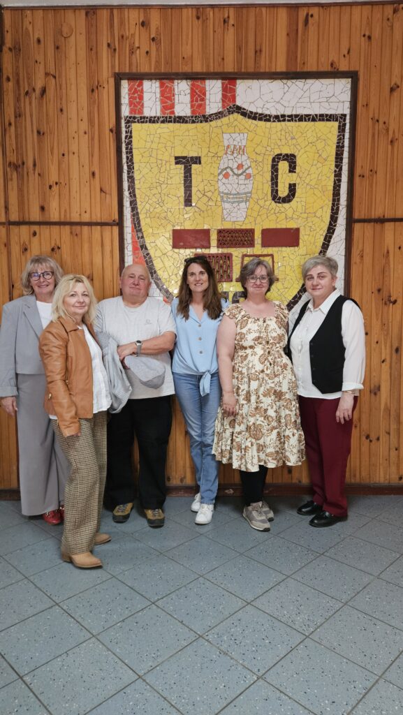 1000123325-1-577x1024 Współpraca Ceramy ze szkołą francuską